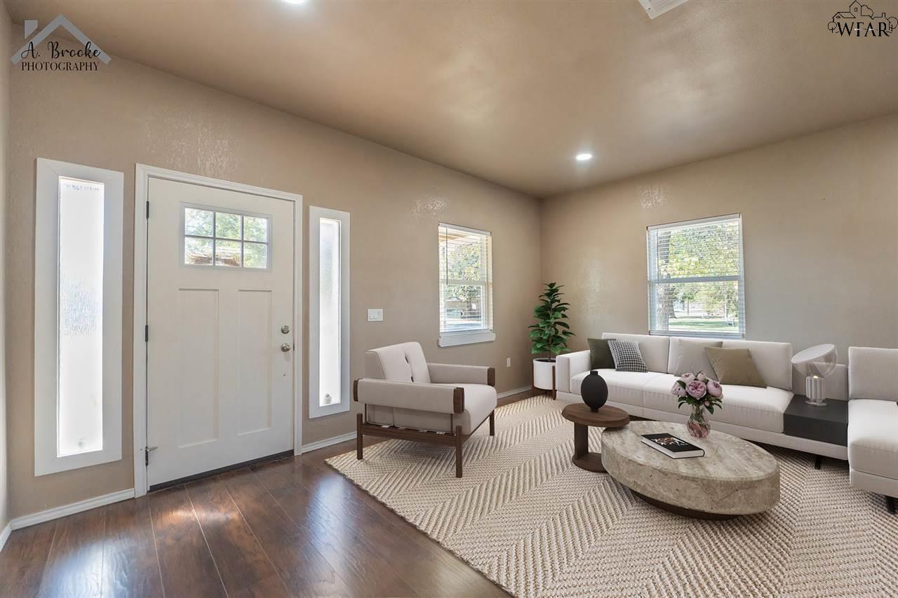 304 E Spring Street, Henrietta, Texas image 7