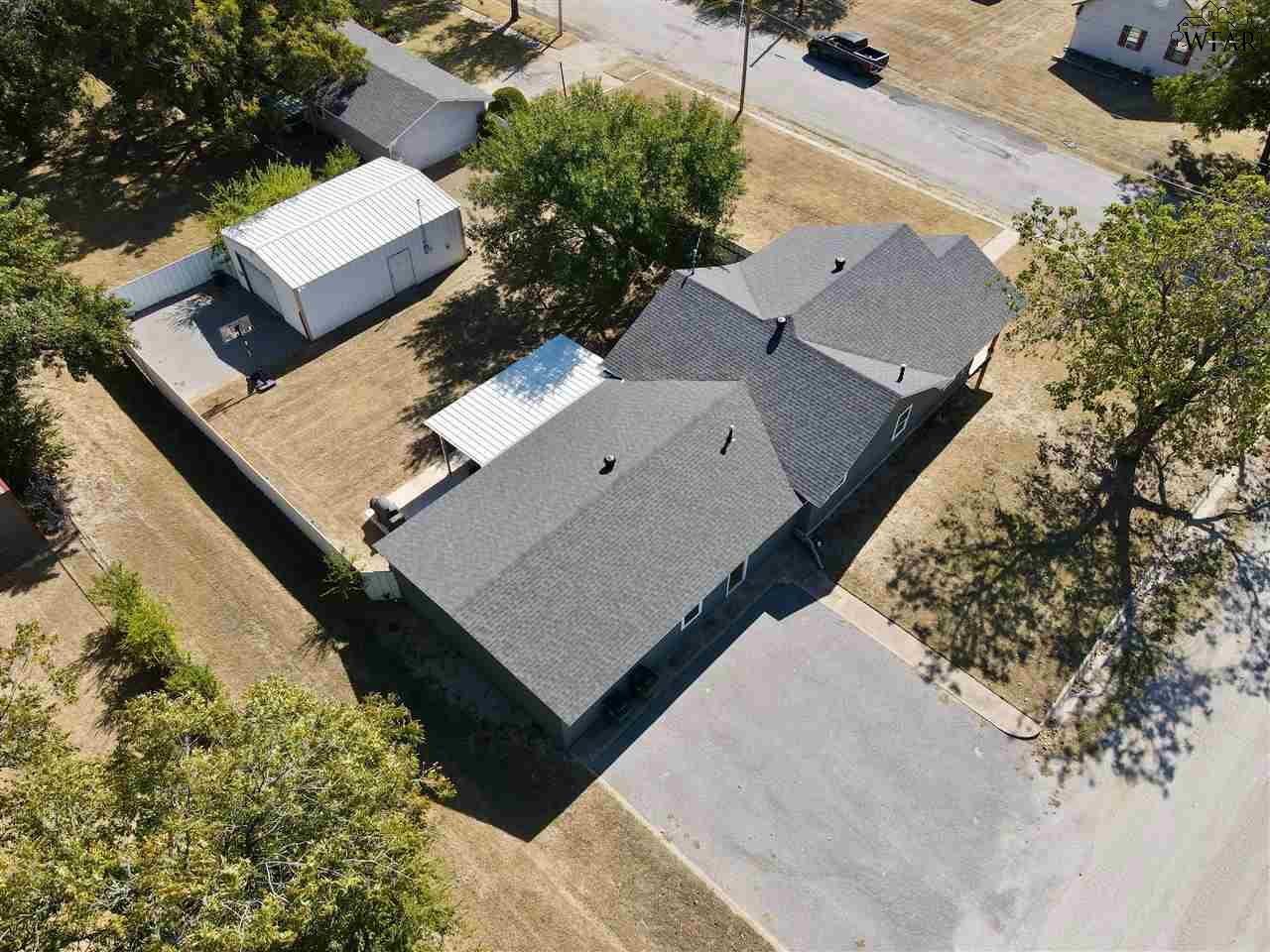 304 E Spring Street, Henrietta, Texas image 28