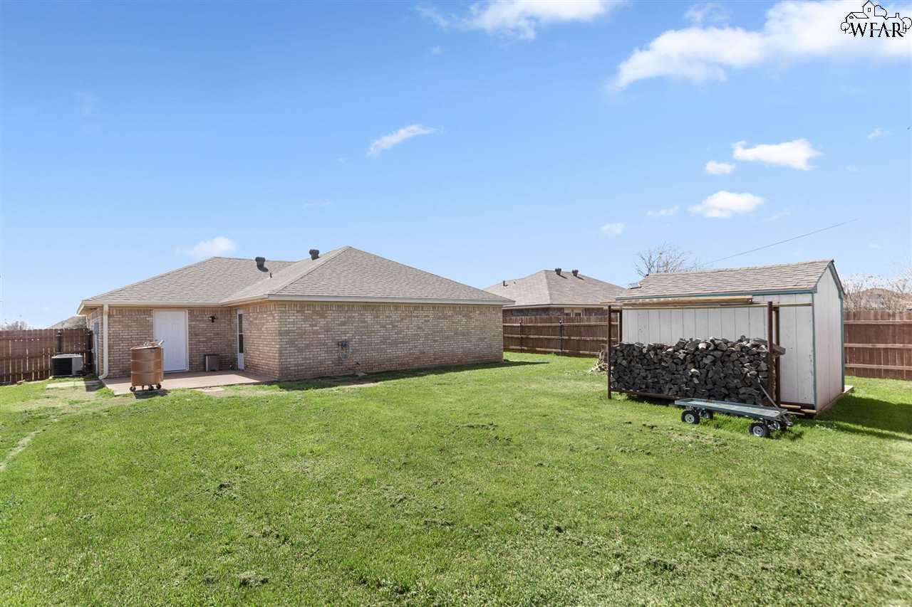 1233 Newman Avenue, Iowa Park, Texas image 29