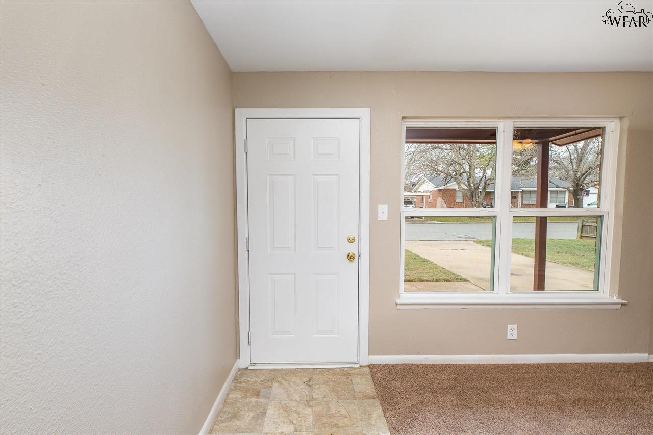 1201 Shady Lane, Burkburnett, Texas image 4