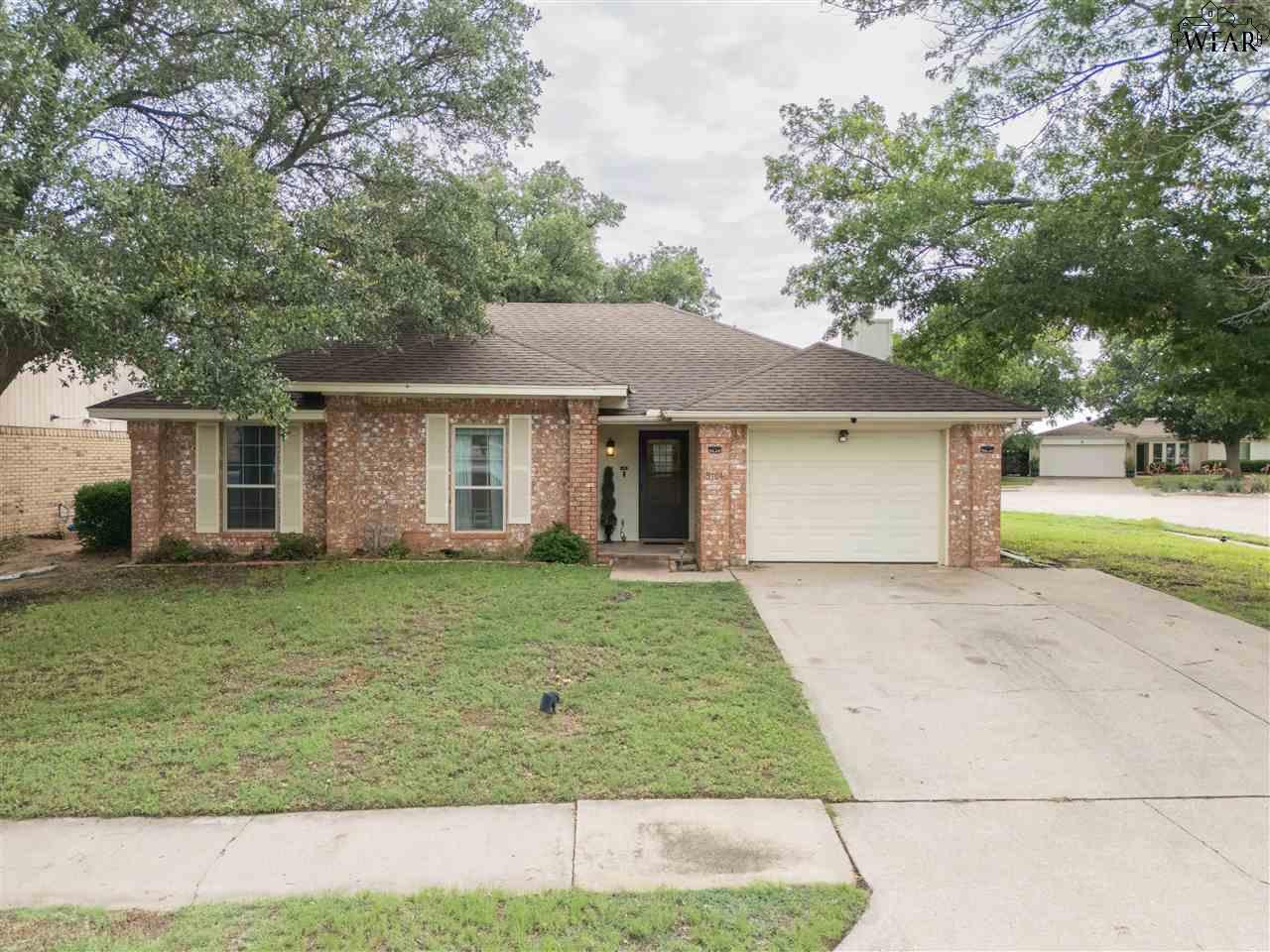 5104 Wildflower Lane, Wichita Falls, Texas image 1