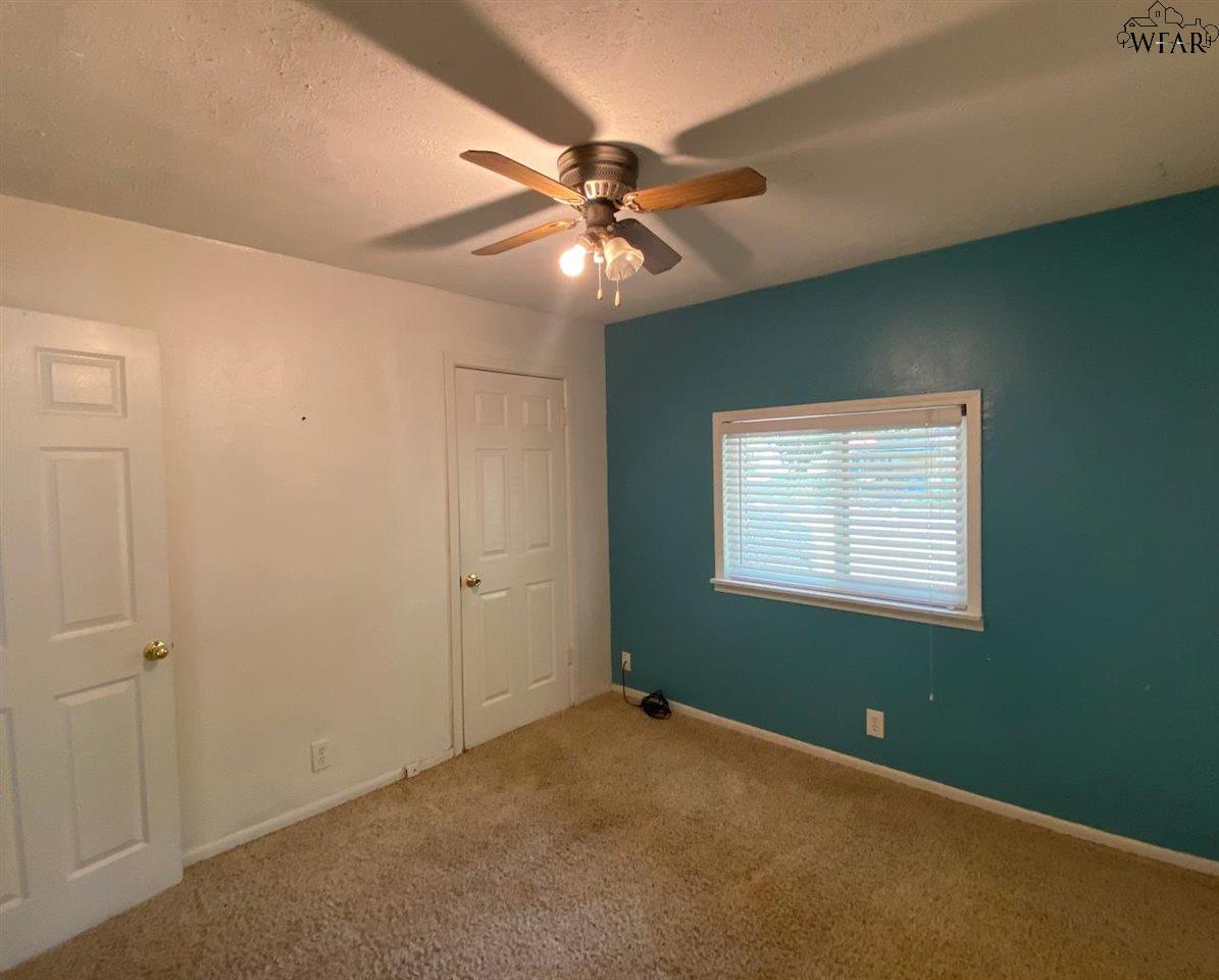 100 Linden Street, Burkburnett, Texas image 4