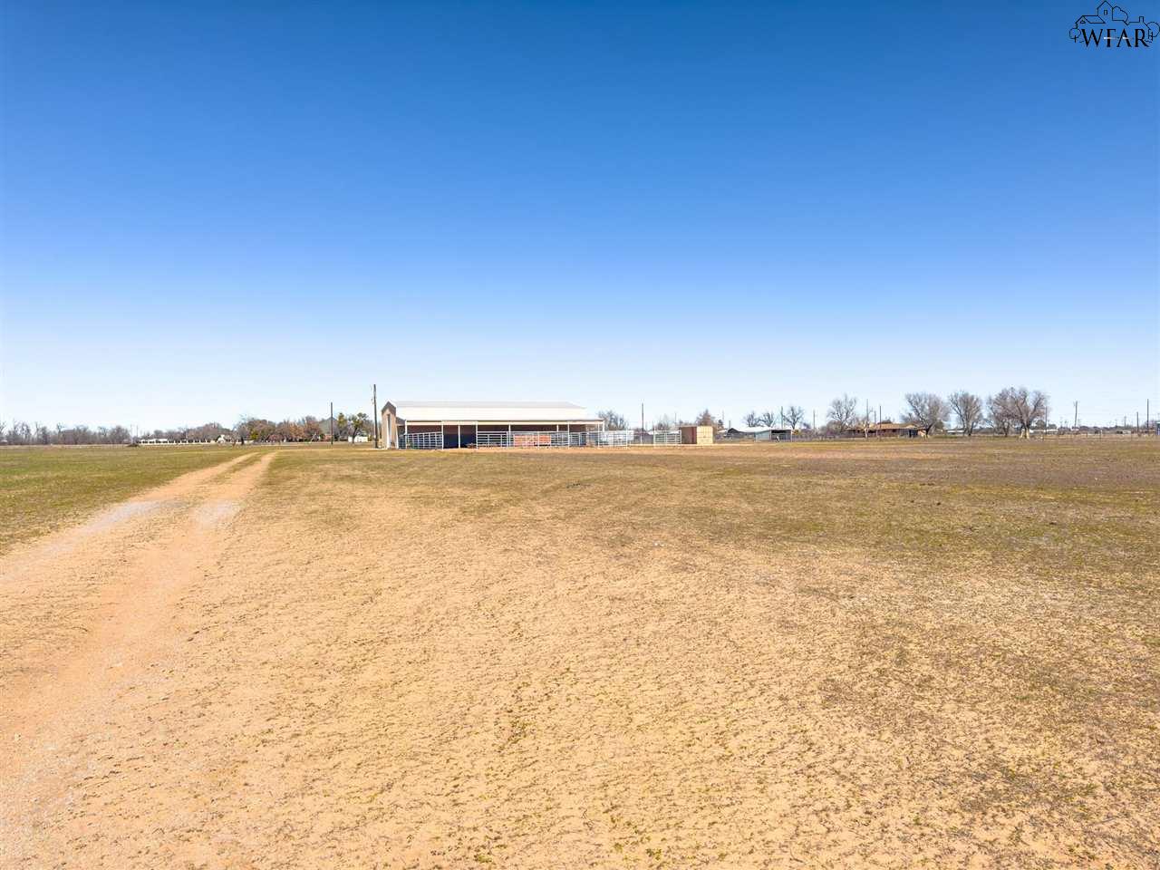 4502 Foster Road, Vernon, Texas image 5