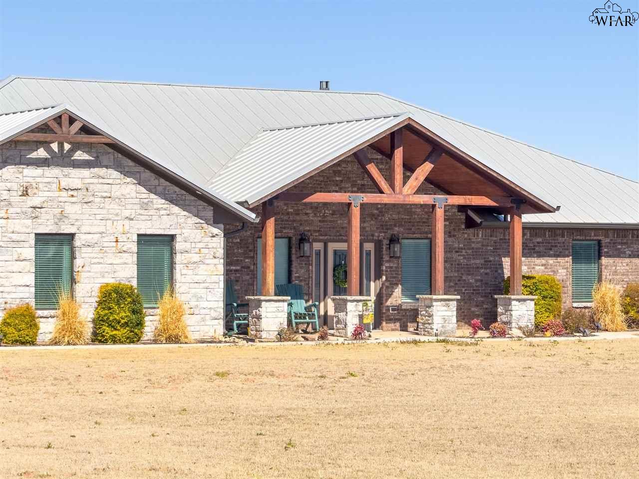 4502 Foster Road, Vernon, Texas image 2