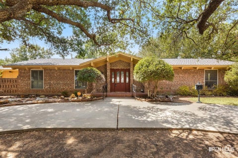 Homes For Sale - 401 N Kay Street<br/> Henrietta, TX 76365