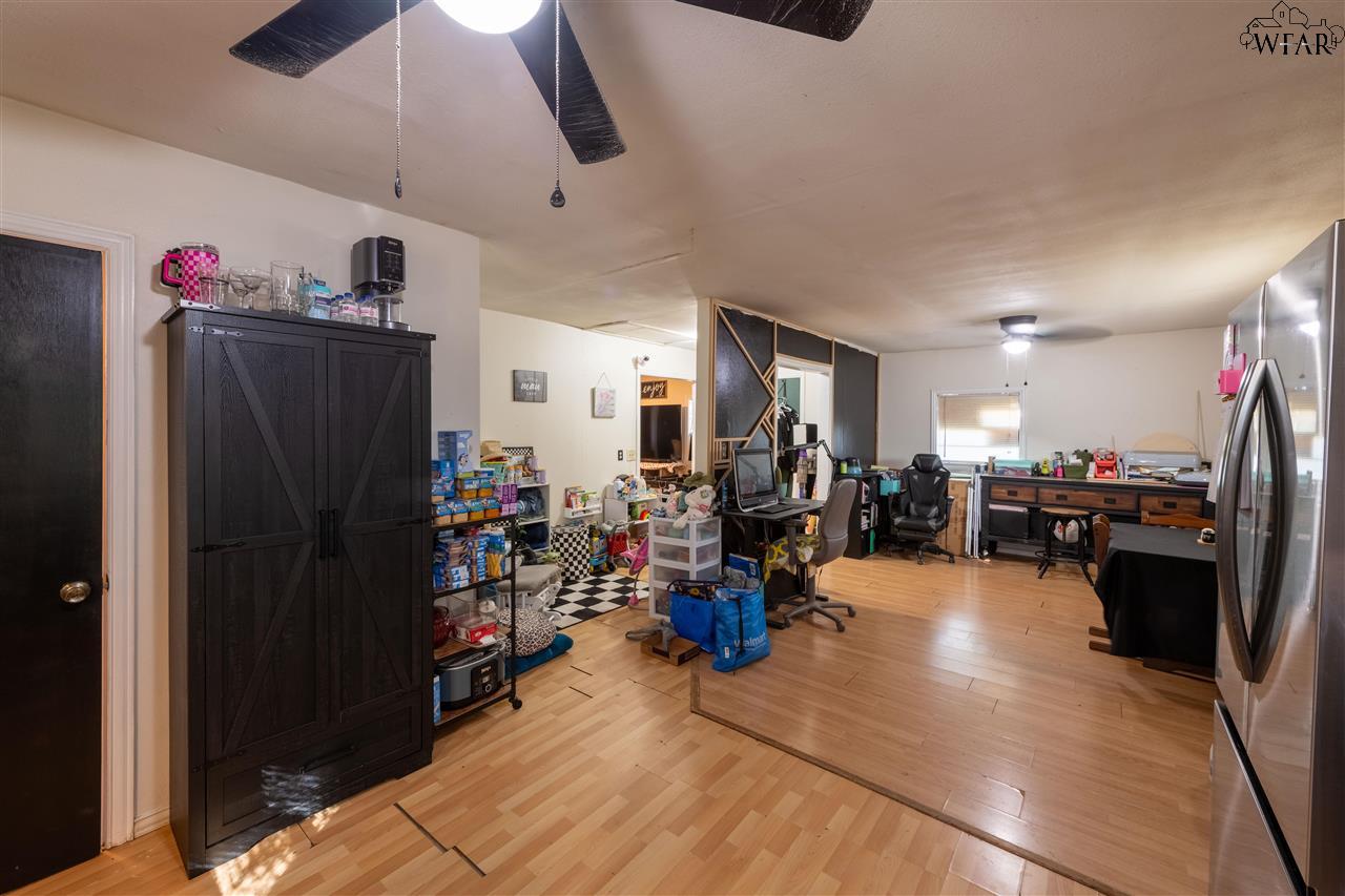 507 Tremont St, Byers, Texas image 14