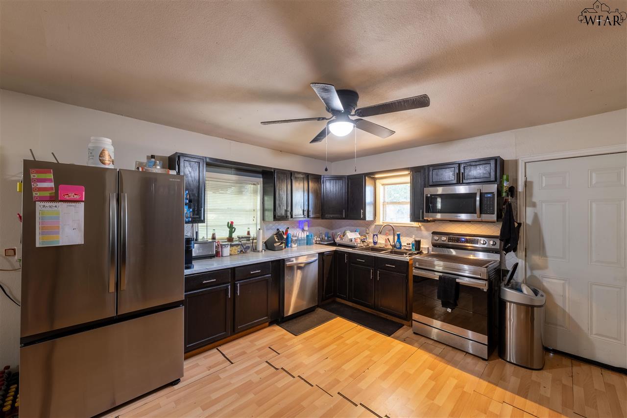 507 Tremont St, Byers, Texas image 11