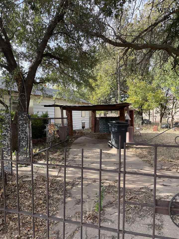 302 Martin Luther King Jr Blv, Wichita Falls, Texas image 3