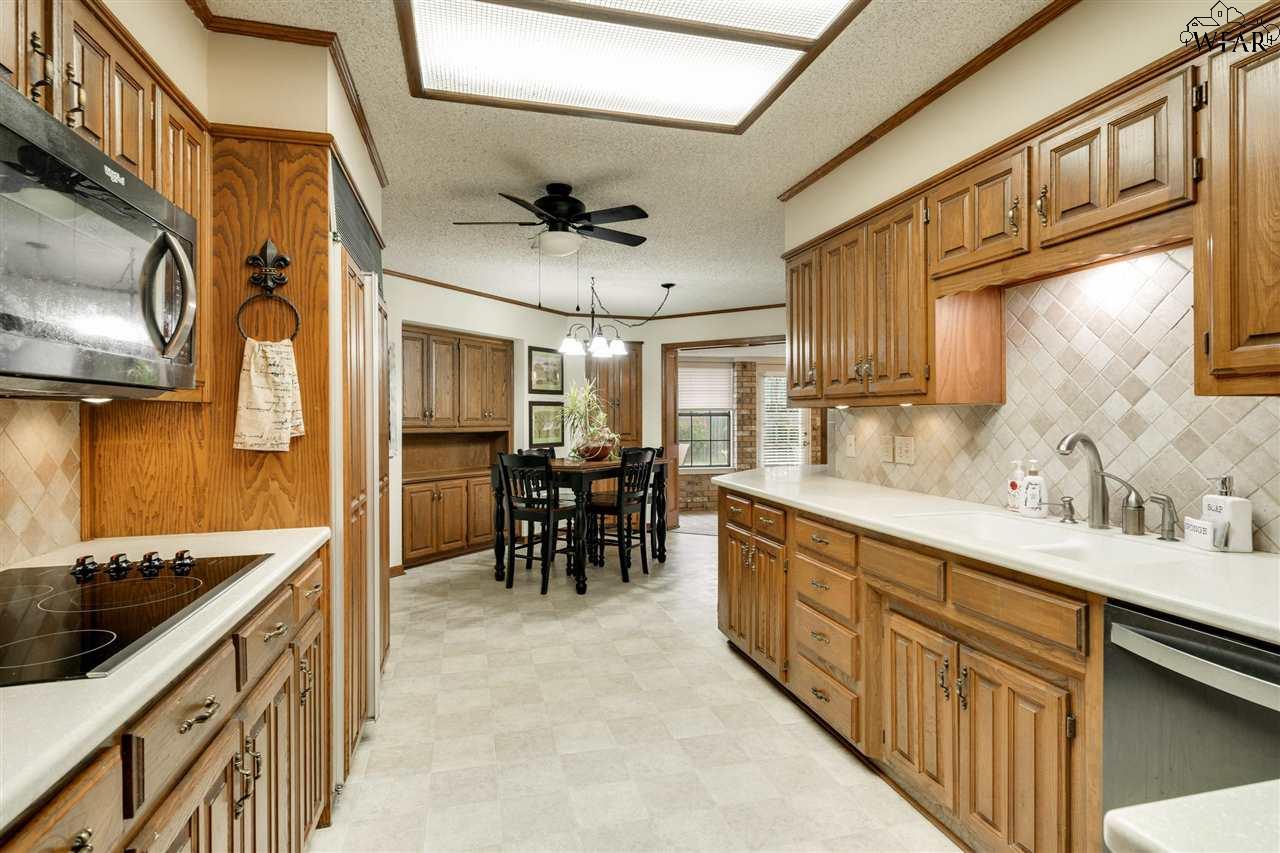 4620 Willow Bend Drive, Wichita Falls, Texas image 9