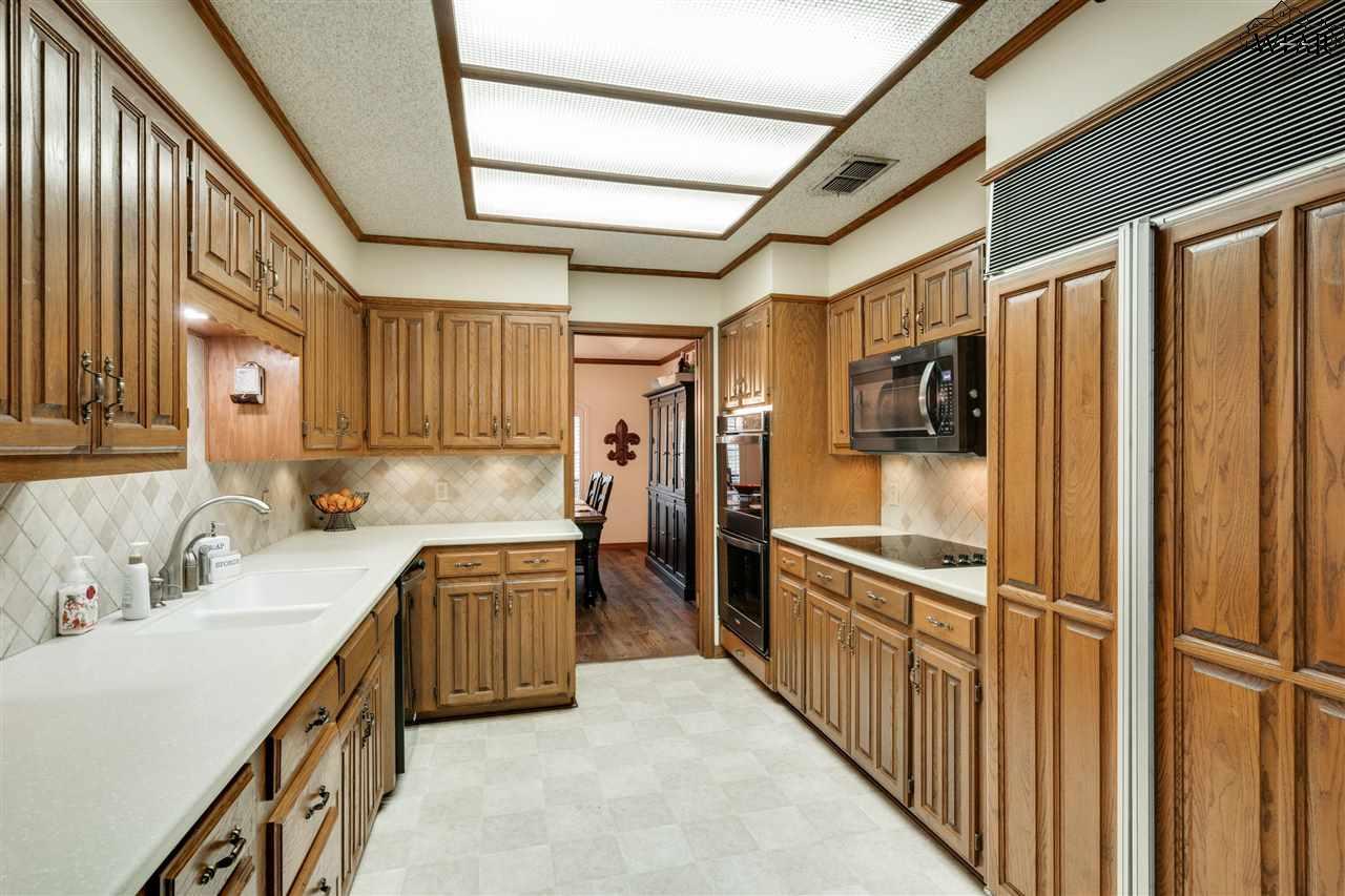 4620 Willow Bend Drive, Wichita Falls, Texas image 8