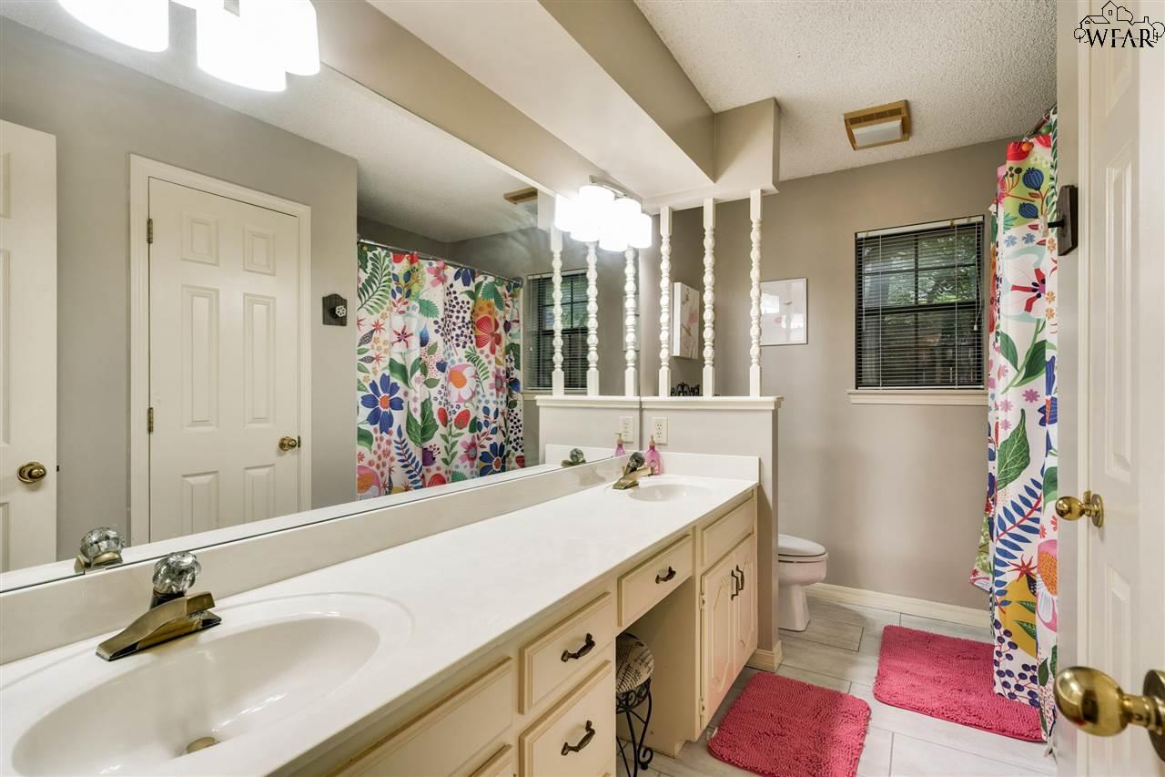 4620 Willow Bend Drive, Wichita Falls, Texas image 19