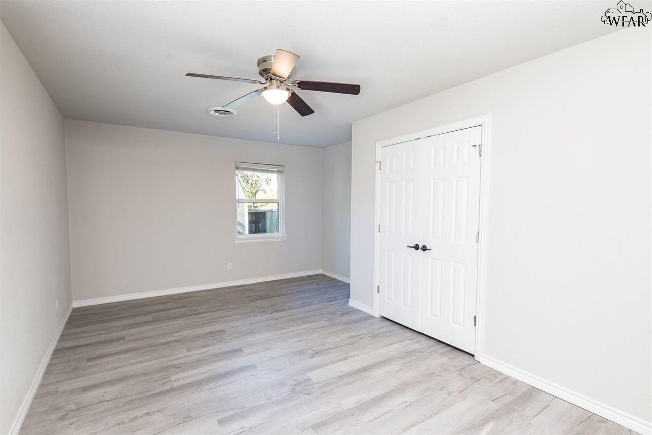 1133 W Louisa Avenue, Iowa Park, Texas image 14