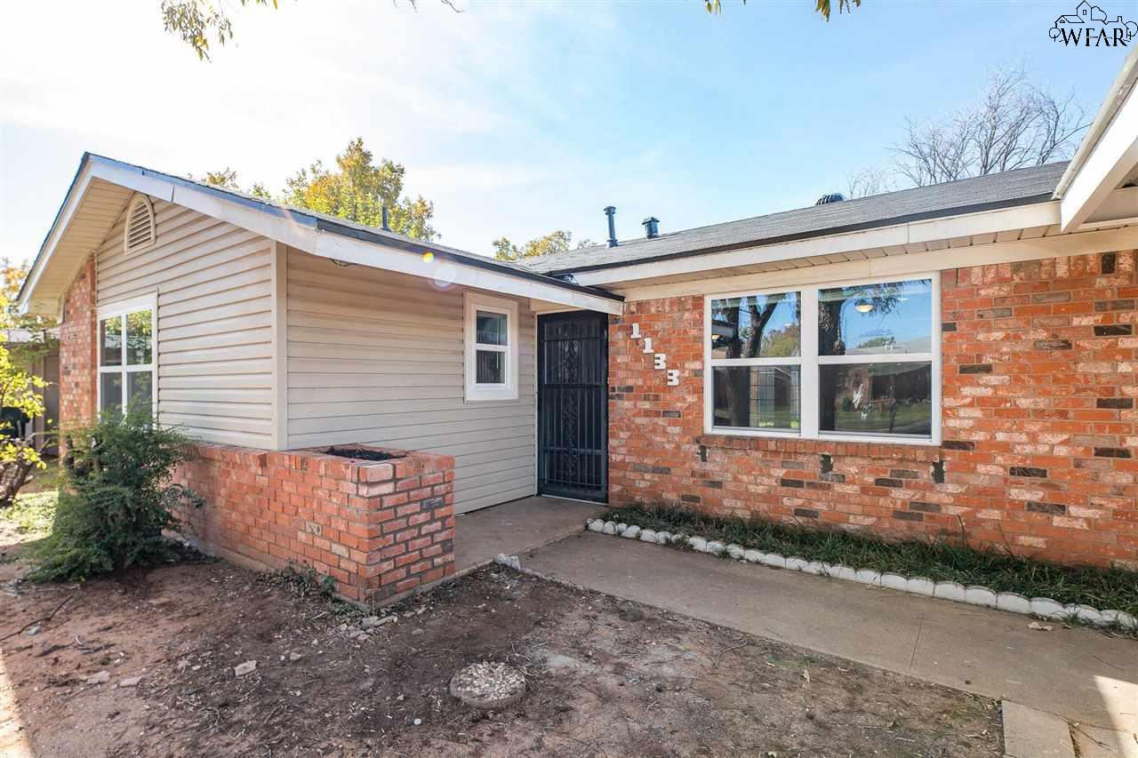 1133 W Louisa Avenue, Iowa Park, Texas image 3