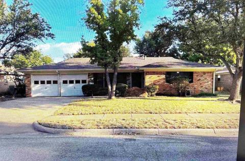 Apartment For Sale - 1536 Primrose Lane<br/> Wichita County, Wichita Falls, TX 76302