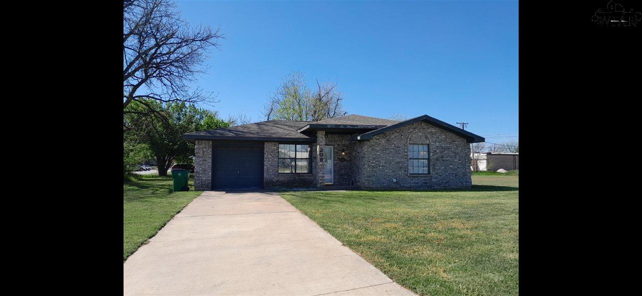 208 E Archer Street, Seymour, Texas image 2