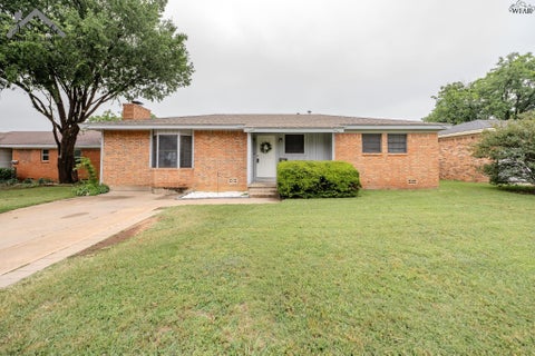 Homes For Sale - 4665 Mistletoe Drive<br/> Wichita Falls, TX 76310