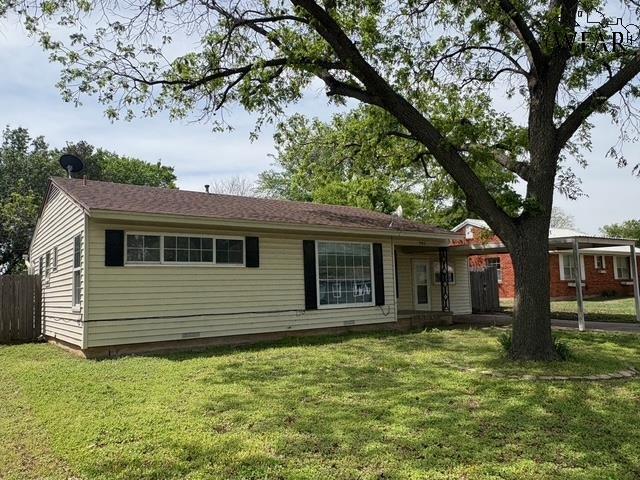 903 E Ikard Street, Henrietta, Texas image 16