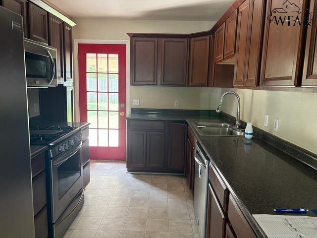 903 E Ikard Street, Henrietta, Texas image 3