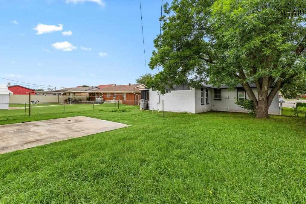 1714 Cimarron Trail, Wichita Falls, Texas image 23