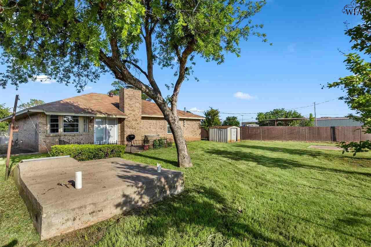 1029 Foley Avenue, Iowa Park, Texas image 29