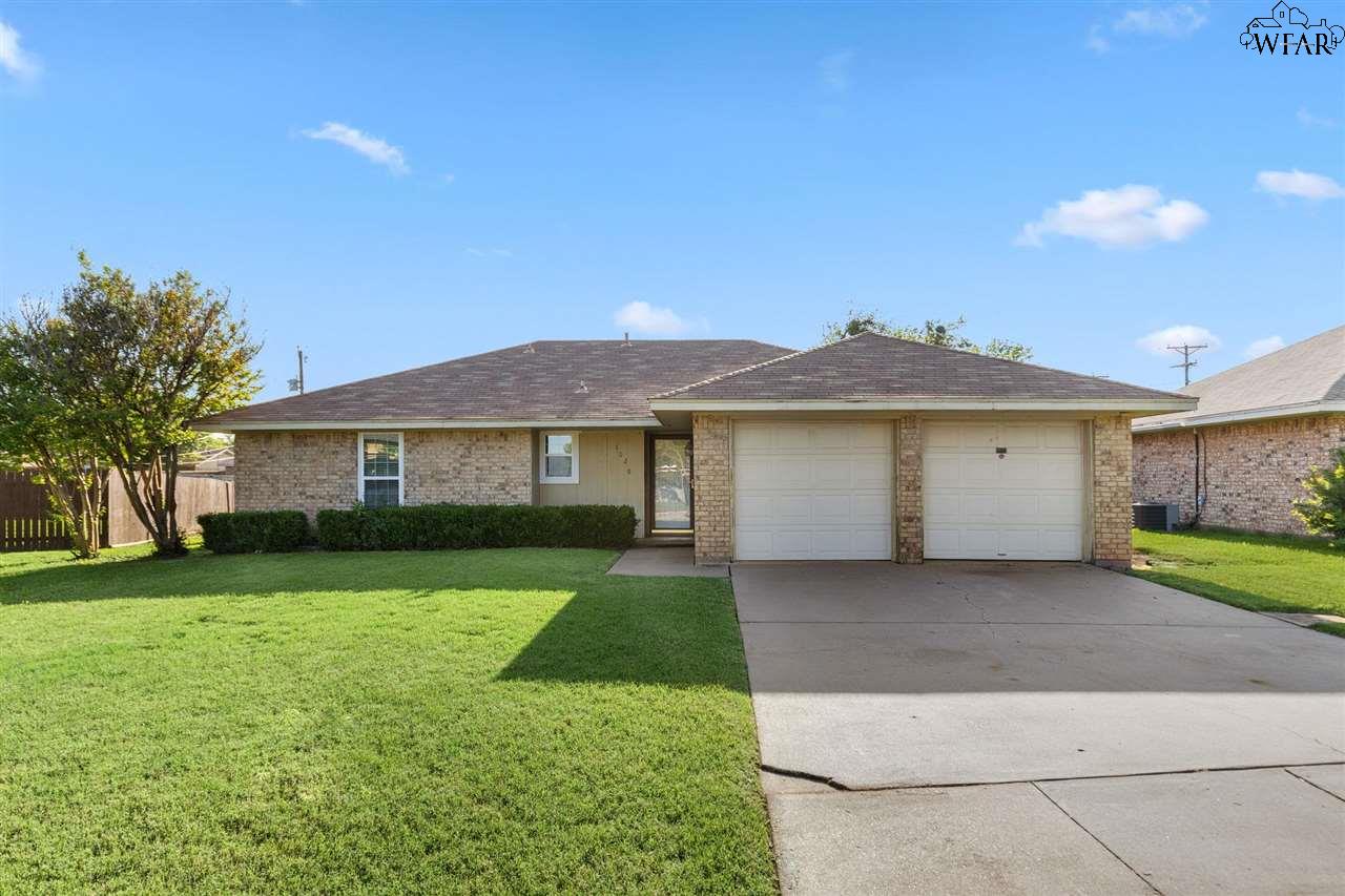 1029 Foley Avenue, Iowa Park, Texas image 1