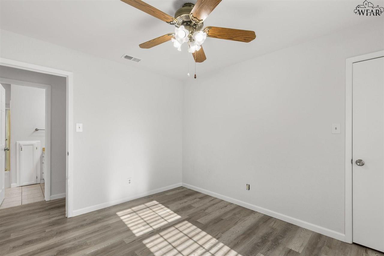 1029 Foley Avenue, Iowa Park, Texas image 19