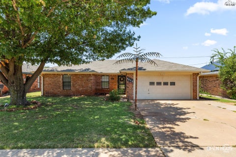 Homes For Sale - 4812 Matterhorn Drive<br/> Wichita County, Wichita Falls, TX 76310