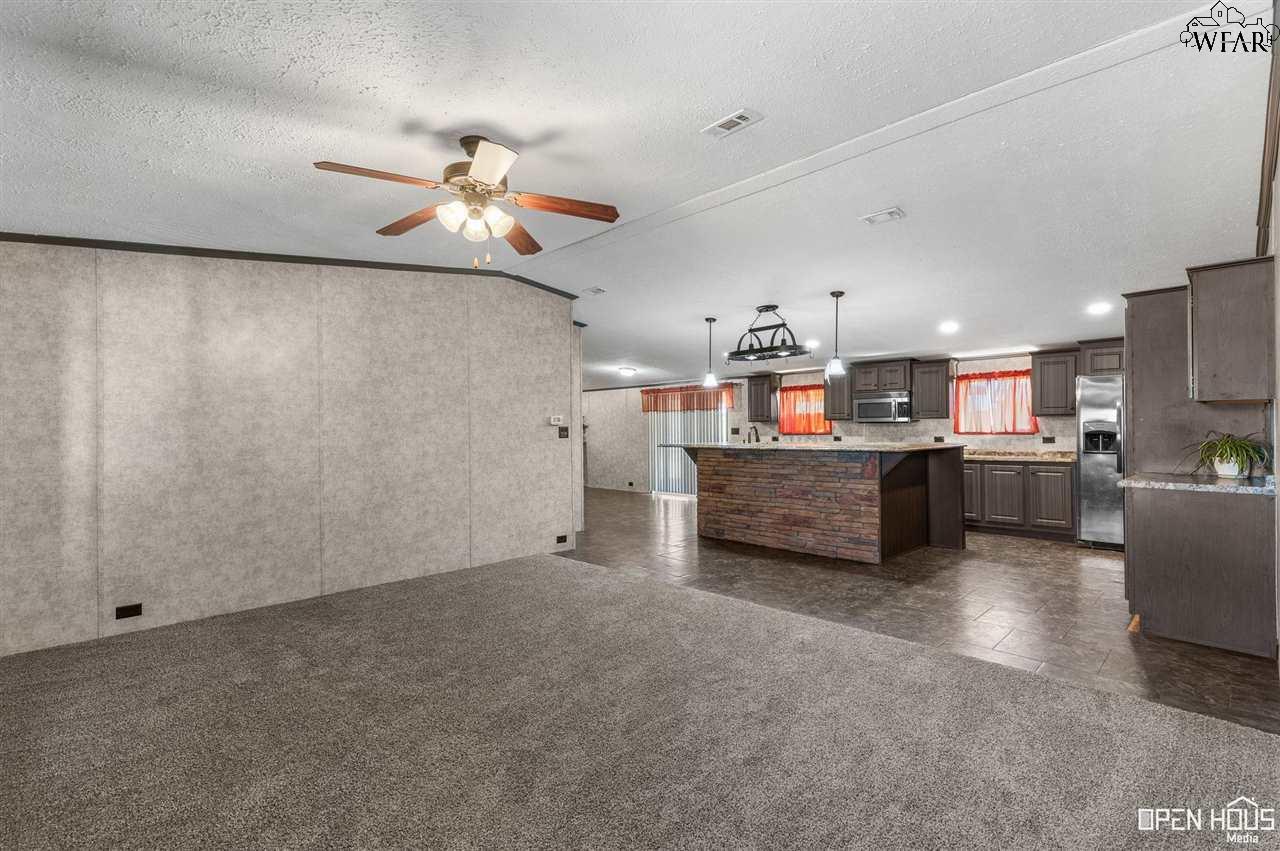 2946 W Fm 367, Iowa Park, Texas image 4