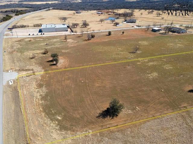 1411 E Omega Street, Henrietta, Texas image 2