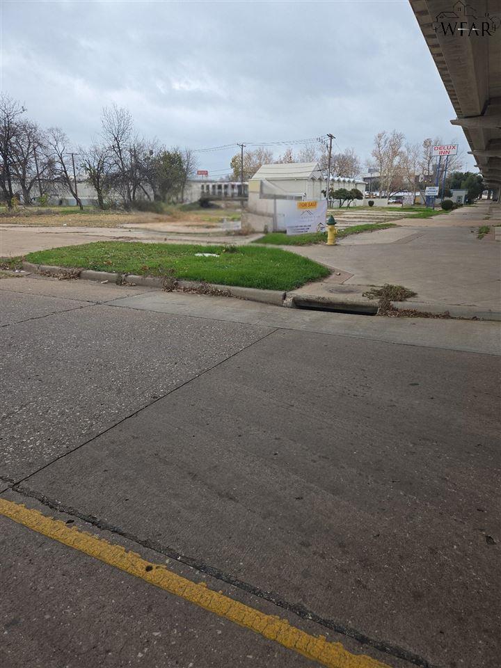 1205 Holliday Street #1415 12TH ST., Wichita Falls, Texas image 4