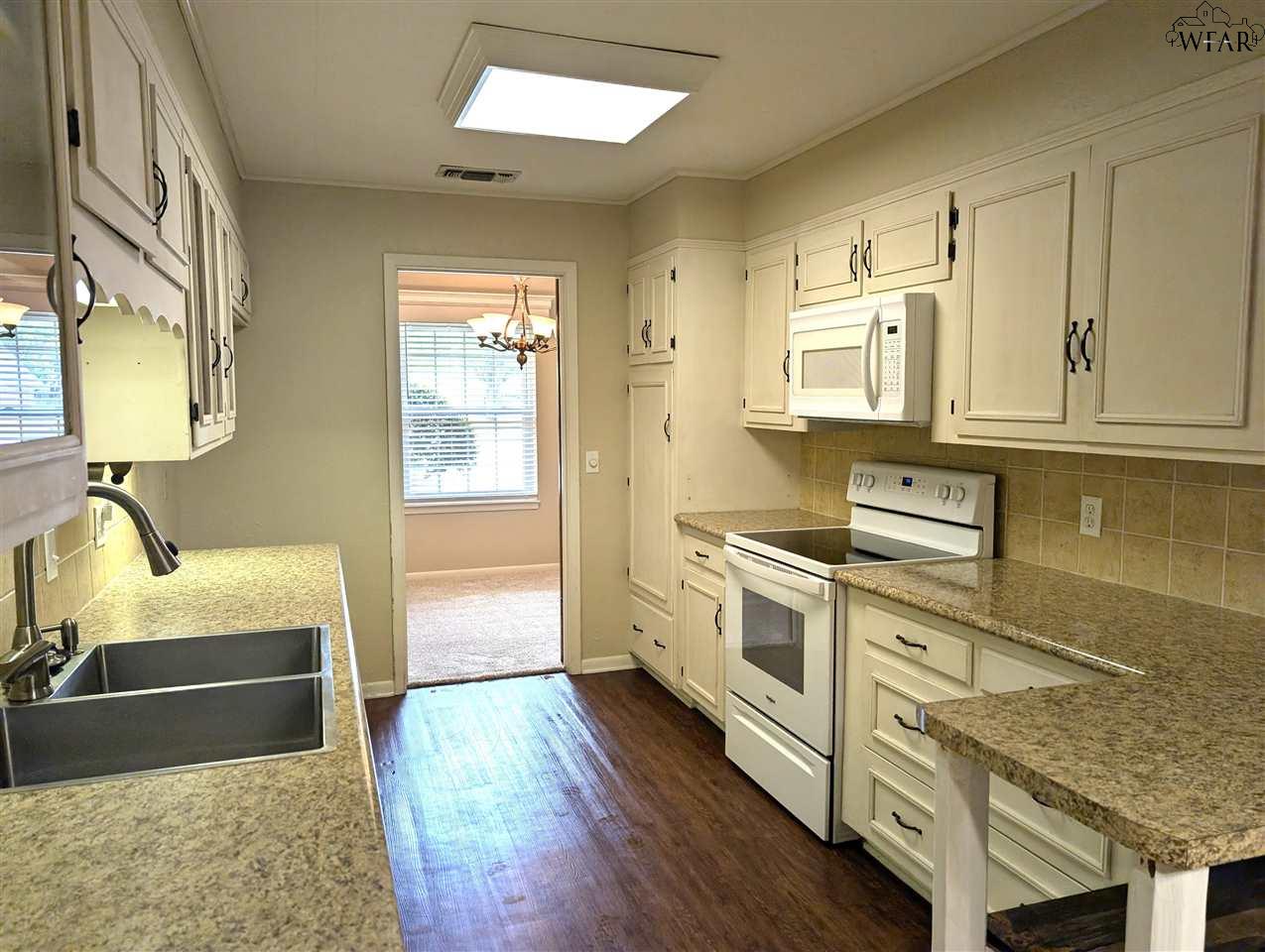 3 Raymond Circle, Wichita Falls, Texas image 12