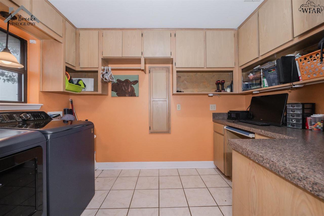 2 Gilbert Road, Burkburnett, Texas image 10
