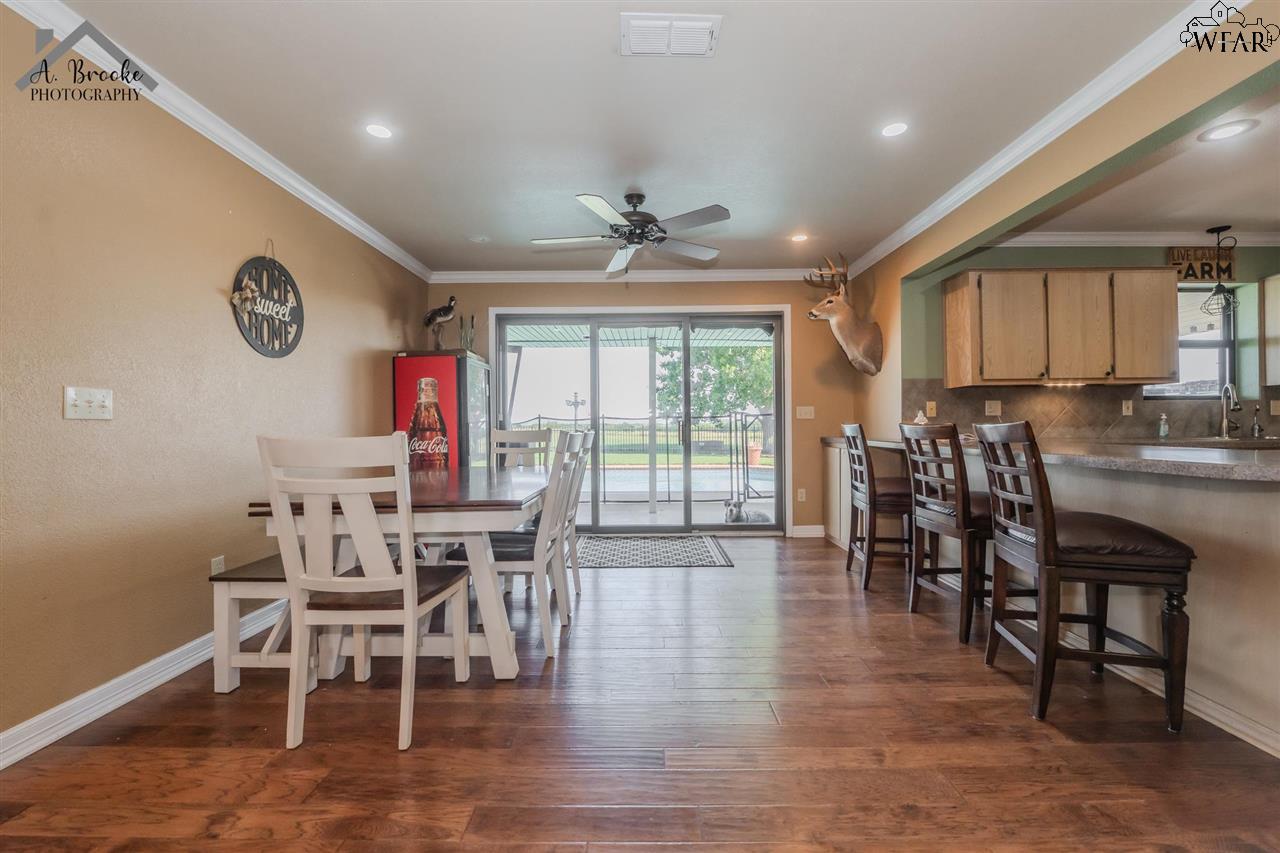 2 Gilbert Road, Burkburnett, Texas image 6