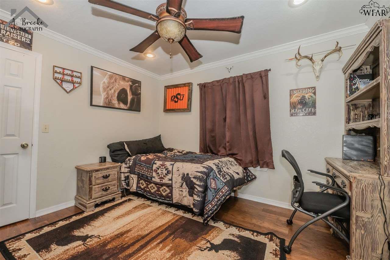 2 Gilbert Road, Burkburnett, Texas image 11