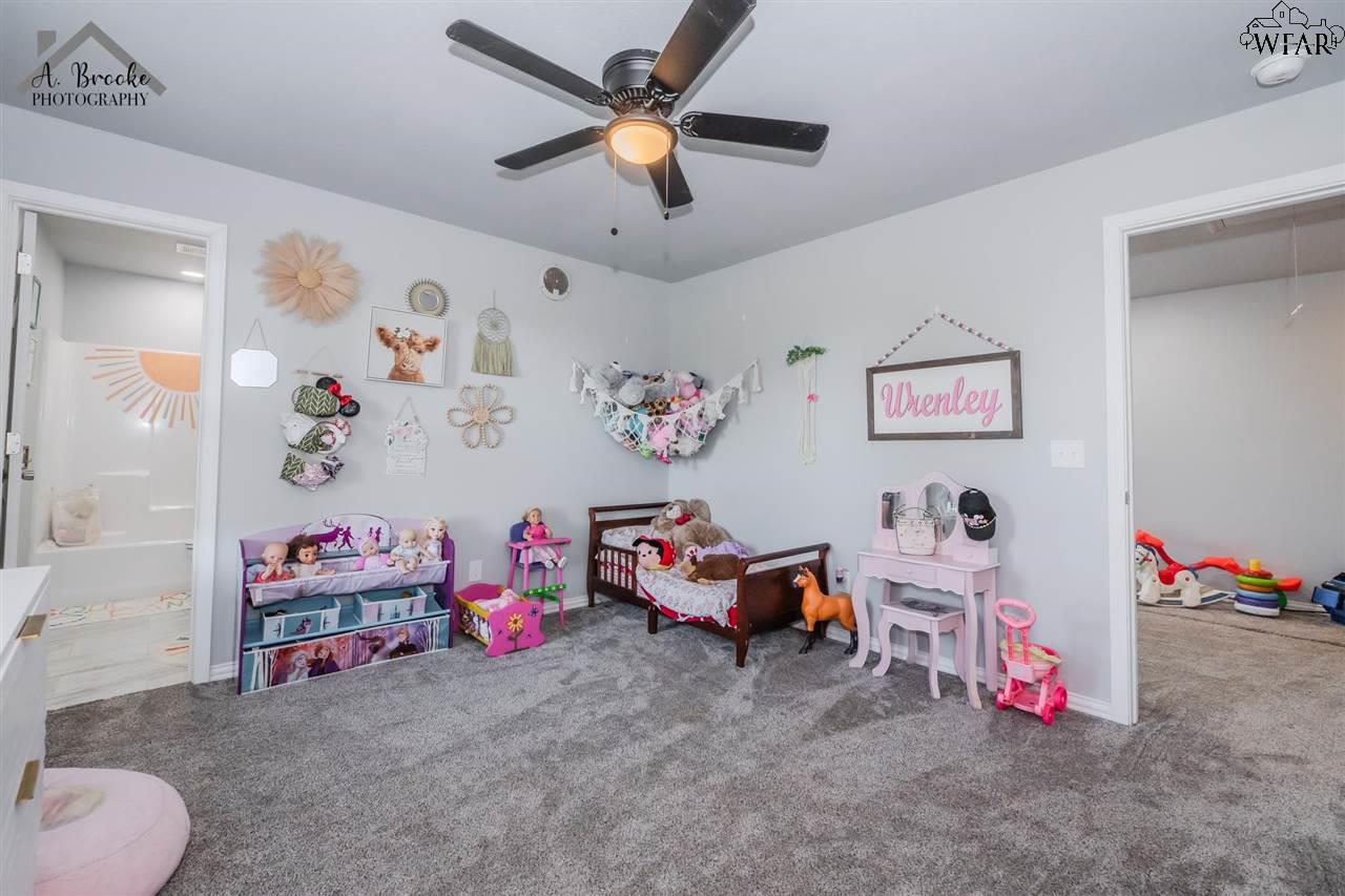 2 Gilbert Road, Burkburnett, Texas image 18