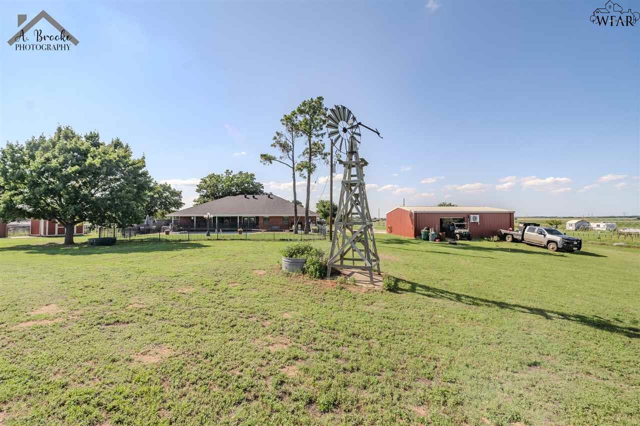 2 Gilbert Road, Burkburnett, Texas image 26