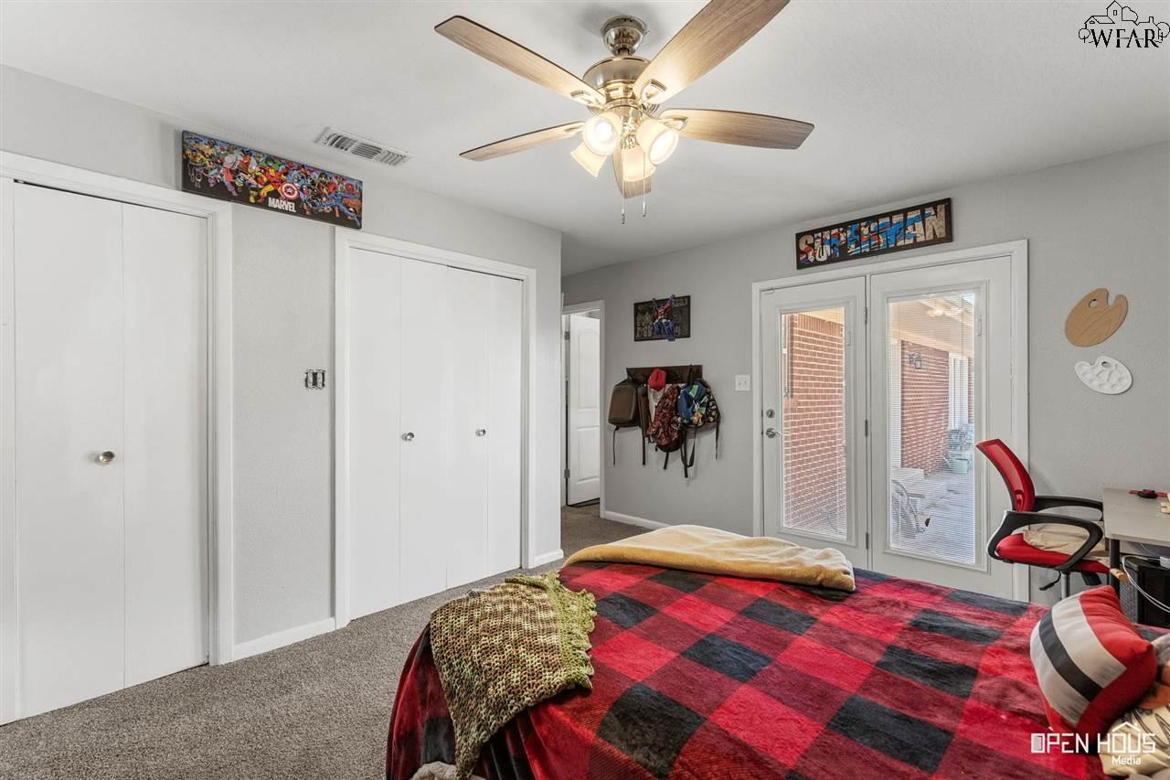 1 Waggoner Circle, Wichita Falls, New York image 20