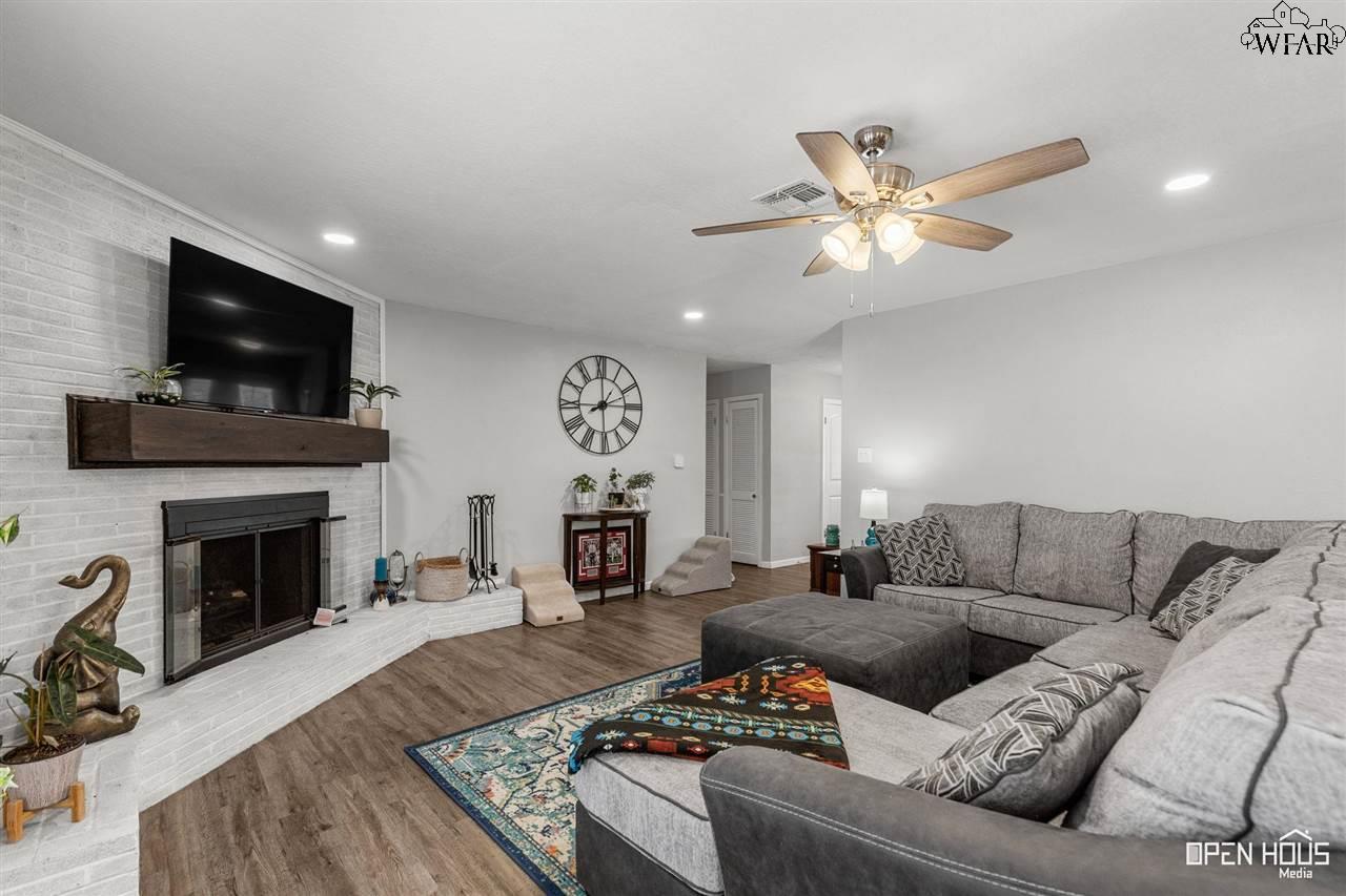 1 Waggoner Circle, Wichita Falls, New York image 6
