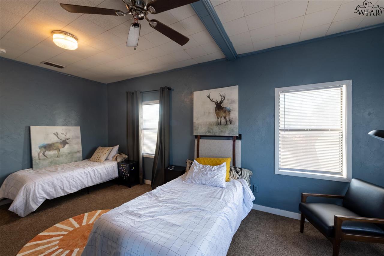 1104 N Bridge Street, Henrietta, Texas image 17