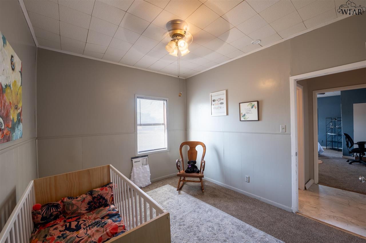 1104 N Bridge Street, Henrietta, Texas image 22