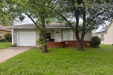 Homes For Rent - 1638 Dayton Avenue<br/> Wichita Falls, TX 76301