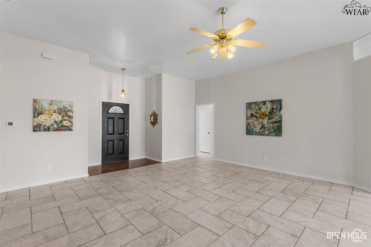 5203 Ridgecrest Lane, Wichita Falls, Texas image 6