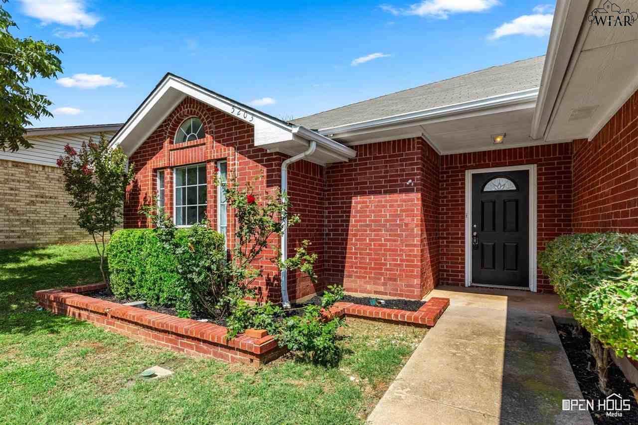 5203 Ridgecrest Lane, Wichita Falls, Texas image 2