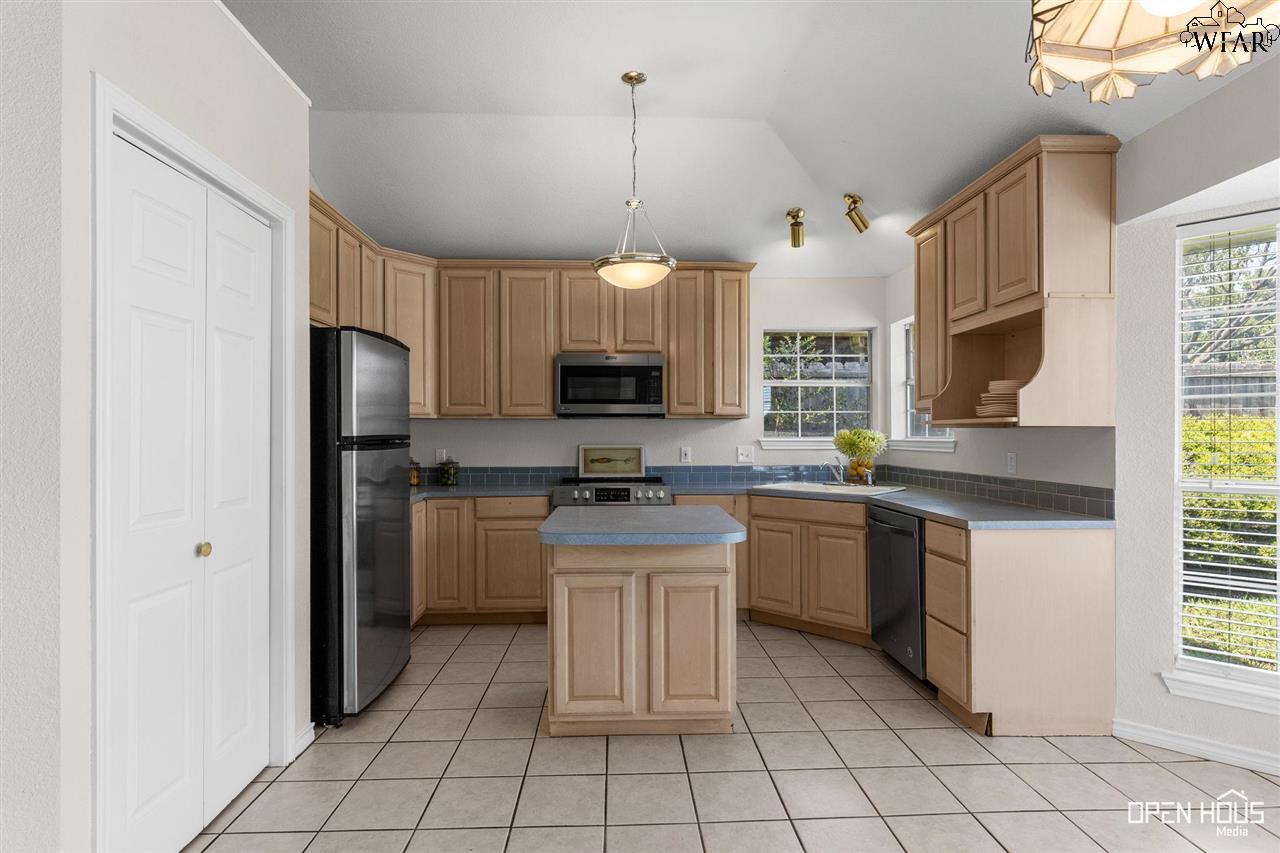 5203 Ridgecrest Lane, Wichita Falls, Texas image 8