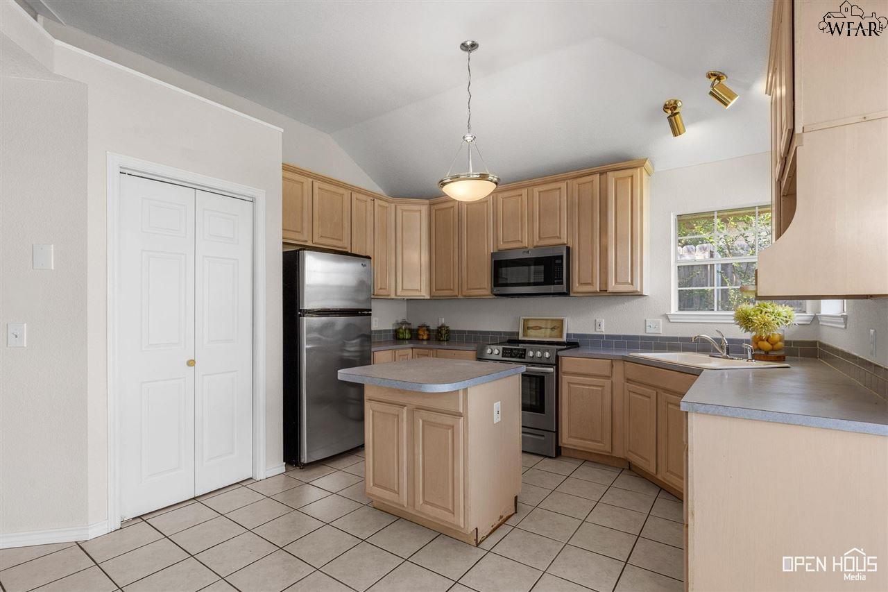 5203 Ridgecrest Lane, Wichita Falls, Texas image 9