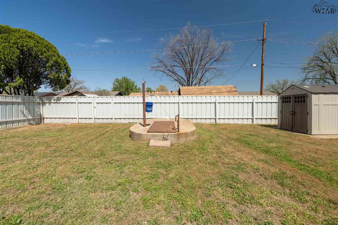 1320 Edgehill Trail, Iowa Park, Texas image 29