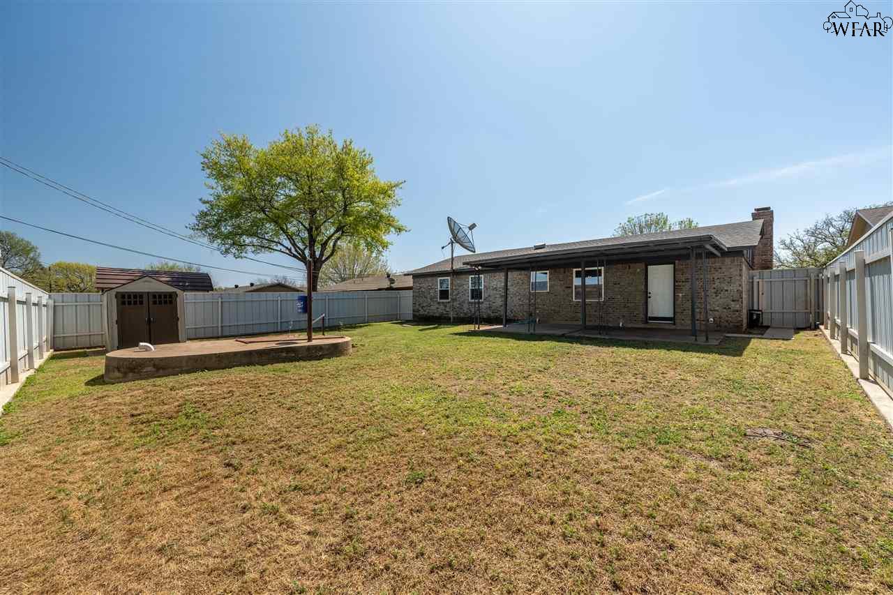 1320 Edgehill Trail, Iowa Park, Texas image 28