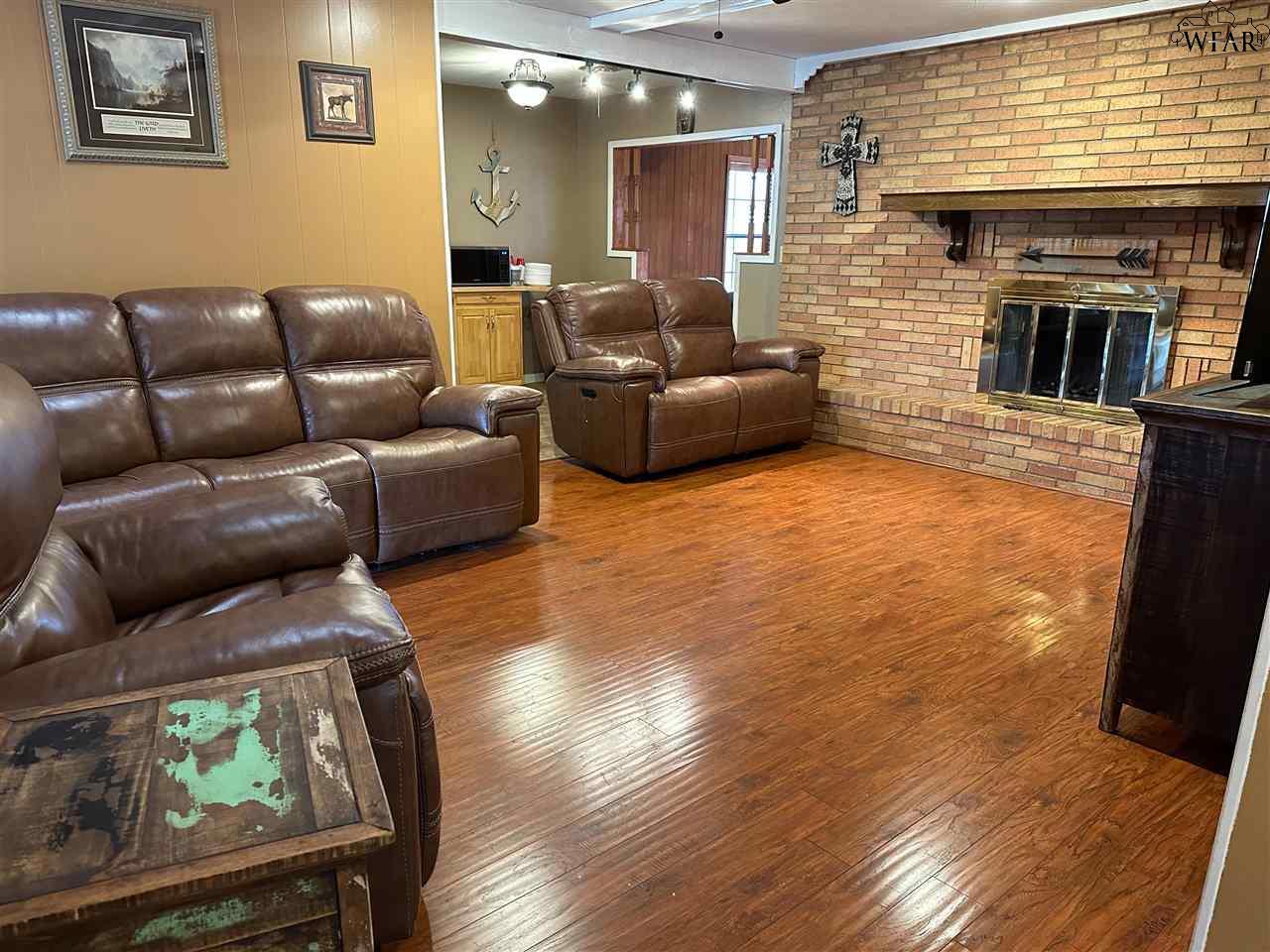 2603 Sunset Drive, Vernon, Texas image 8