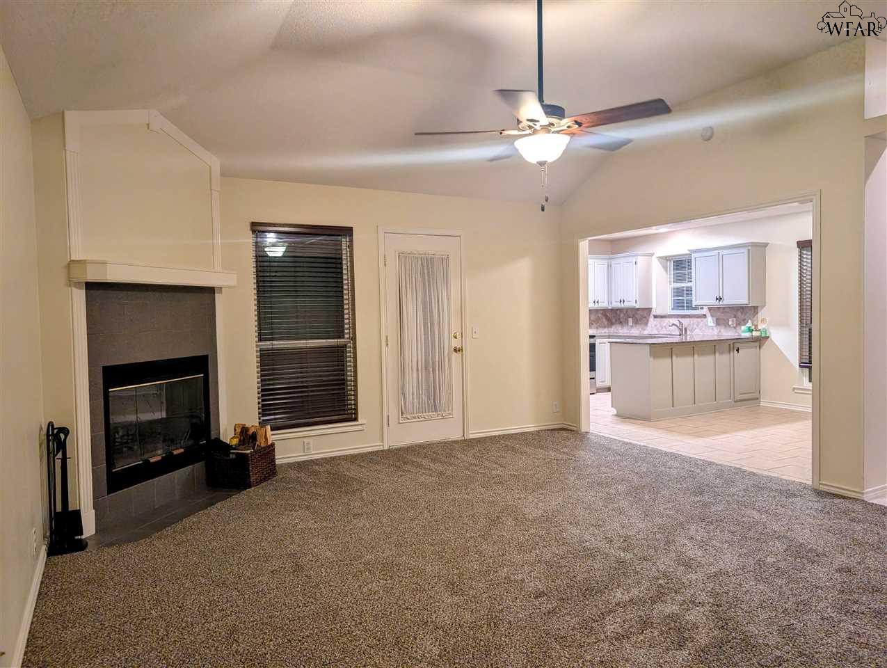 131 Garrett Street, Burkburnett, Texas image 3