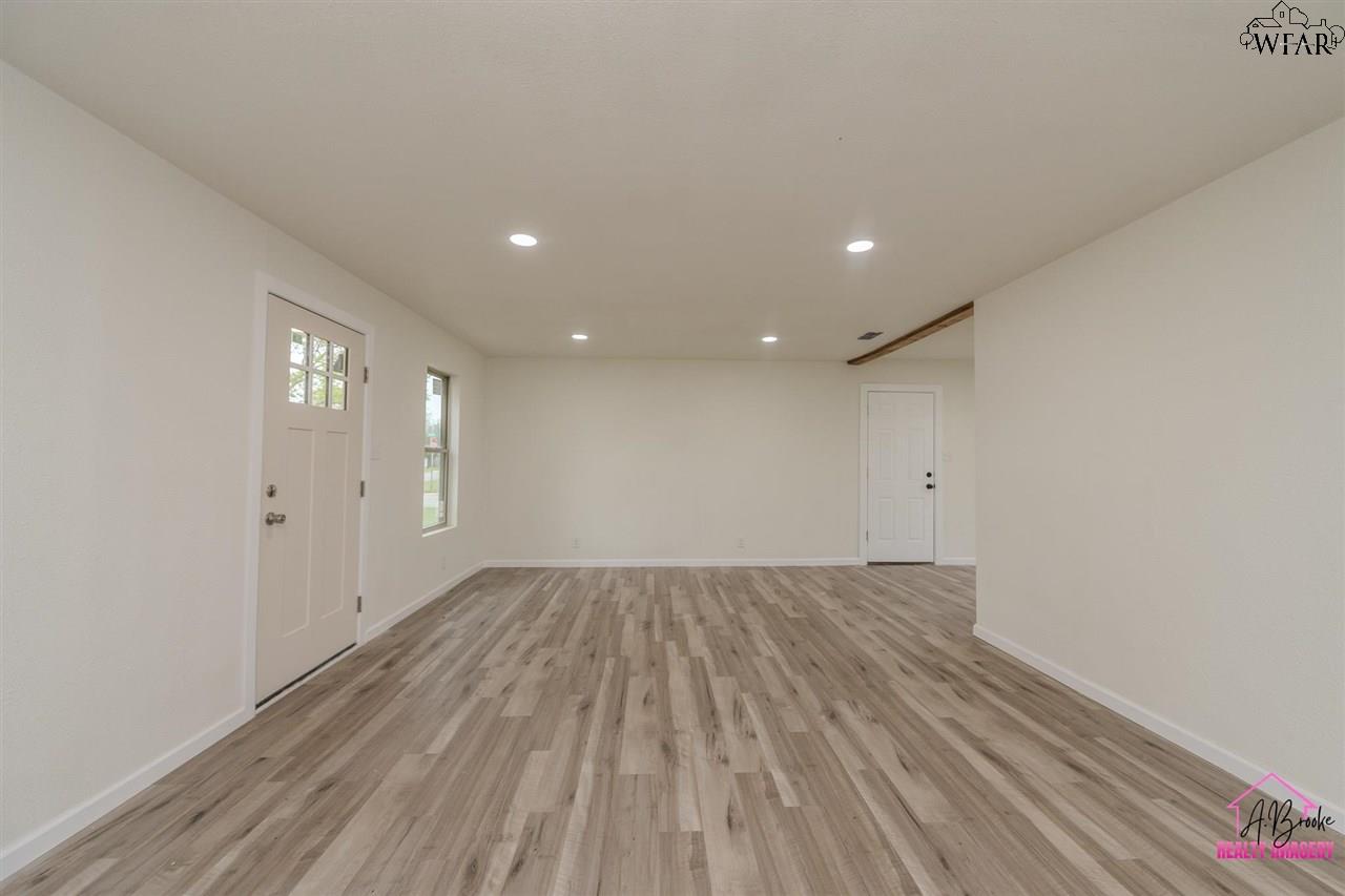 201 Linden Street, Burkburnett, Texas image 6